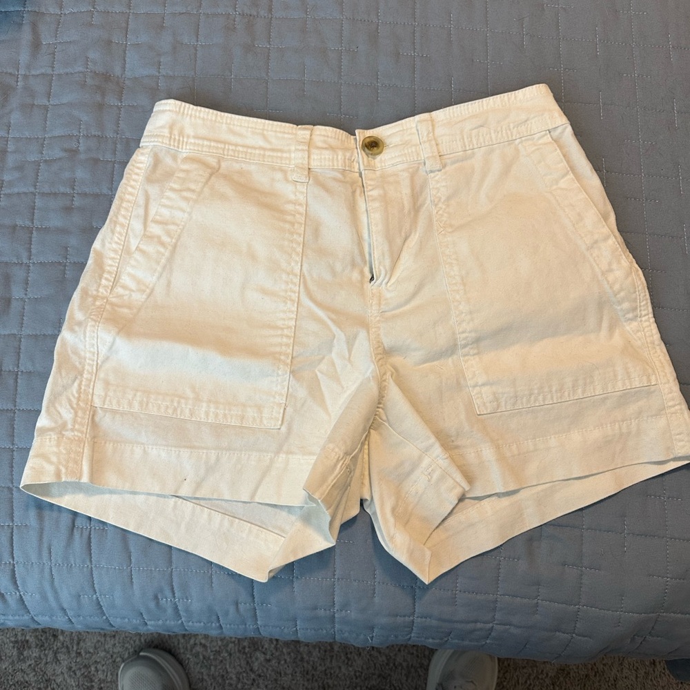 a new day Women's White Cargo Shorts-Size 4